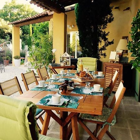Le Mas Des Pierres Blanches Bed and Breakfast Venasque Exterior foto